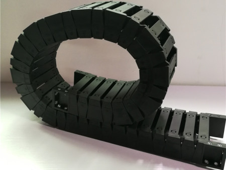 广东佛山封闭钢制拖链，厂家批发拖链