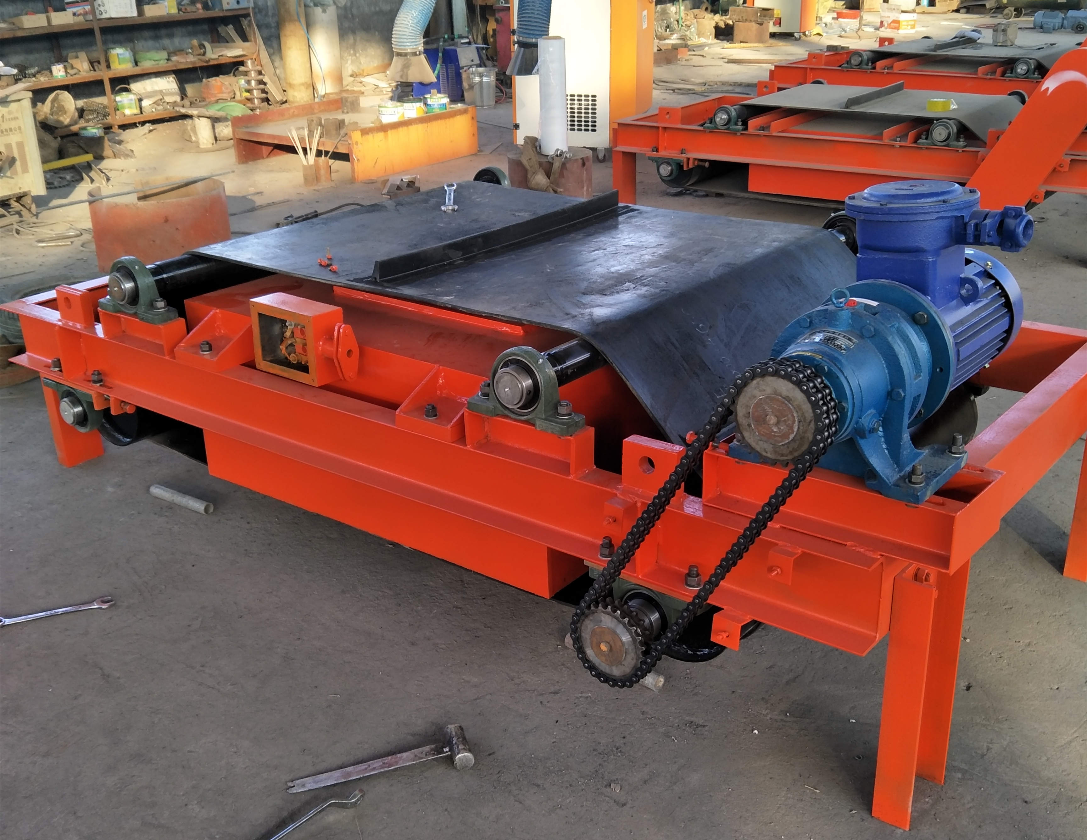 潍坊电磁干式自卸式除铁器工程