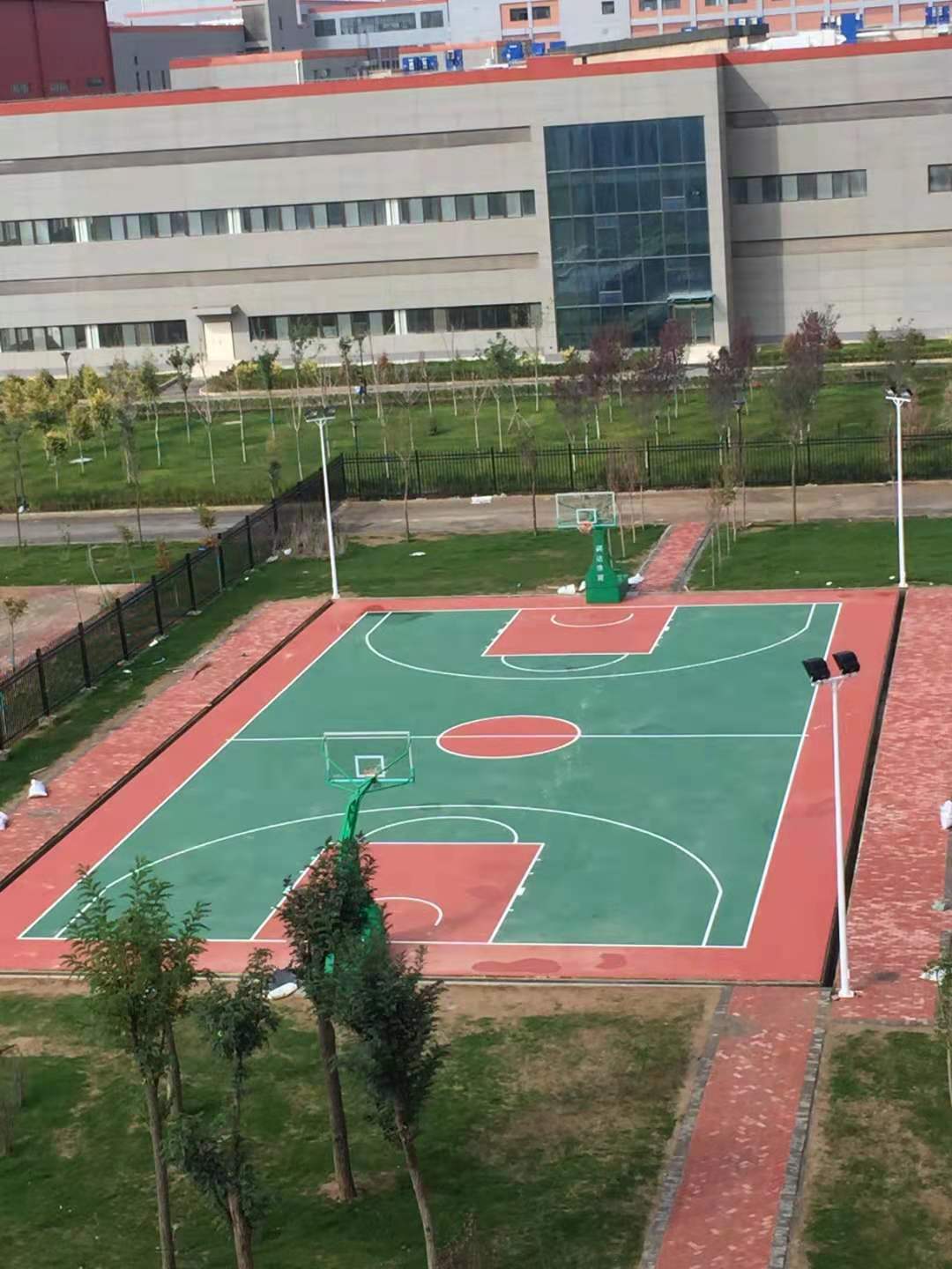 甘肃硅PU篮球场厂
