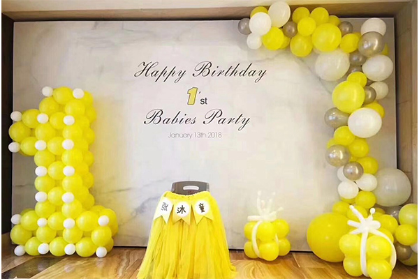 黄岛温馨百天家庭布置策划