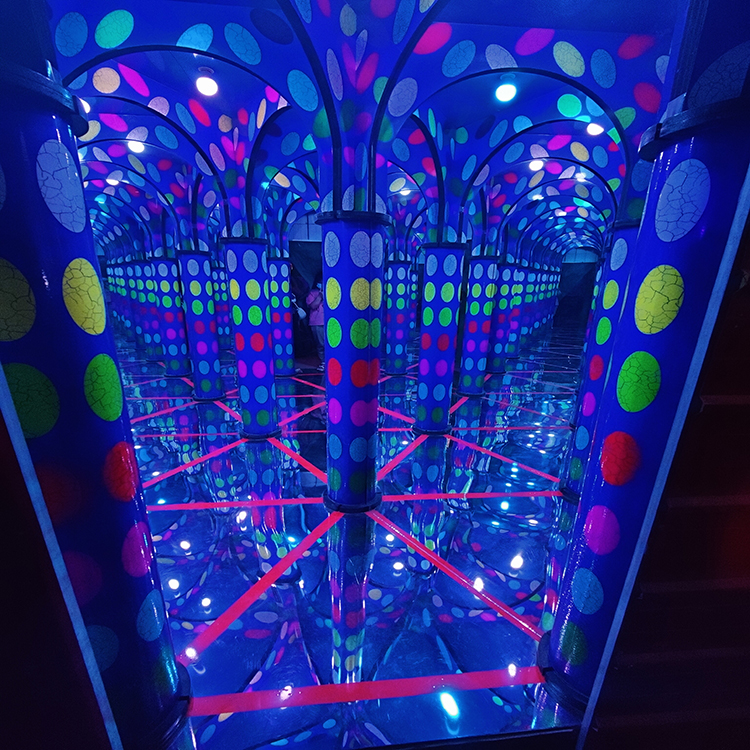 辽宁梦幻镜子迷宫定制