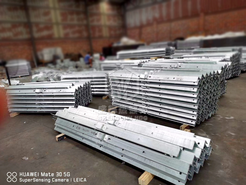 山西道路护栏热镀锌加工公司